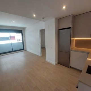 habitación principal con cocina americana