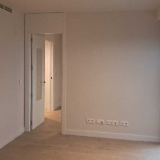 habitacion con ventanal